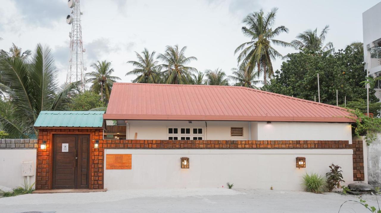 Hotel Orimas Retreat à Thulusdhoo Extérieur photo