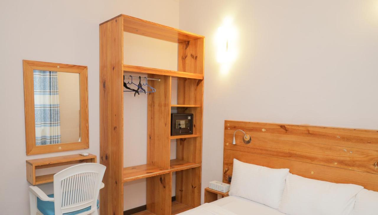 Hotel Orimas Retreat à Thulusdhoo Extérieur photo